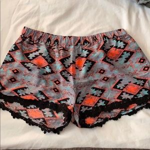Aztec print lace trim shorts